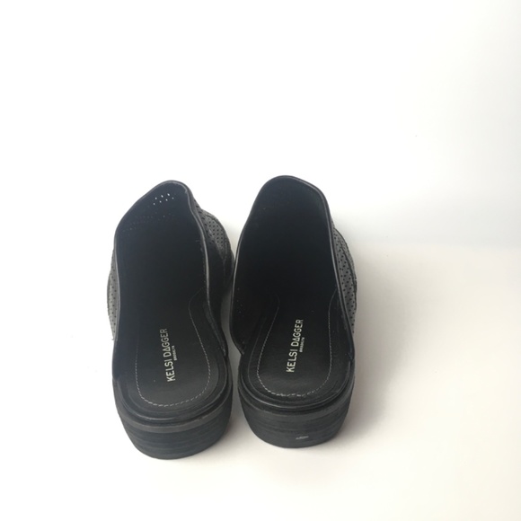 Kelsi Dagger Brooklyn Shoes Womens 8.5 Mule Slip On Flats Perforated Black KDB - Picture 3 of 5